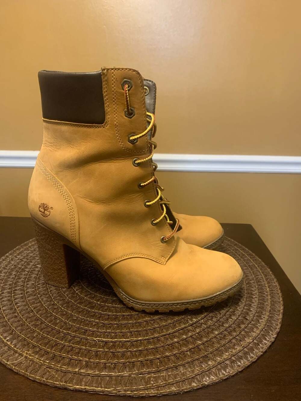 Timberland Glancy 6-Inch Heeled Boots Wheat Nubuck women’s Size 10